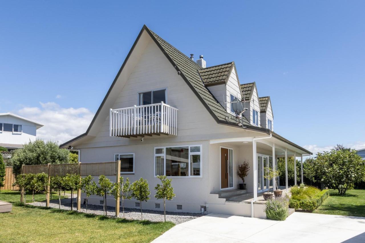 Live Large In The Village Havelock North Exterior foto